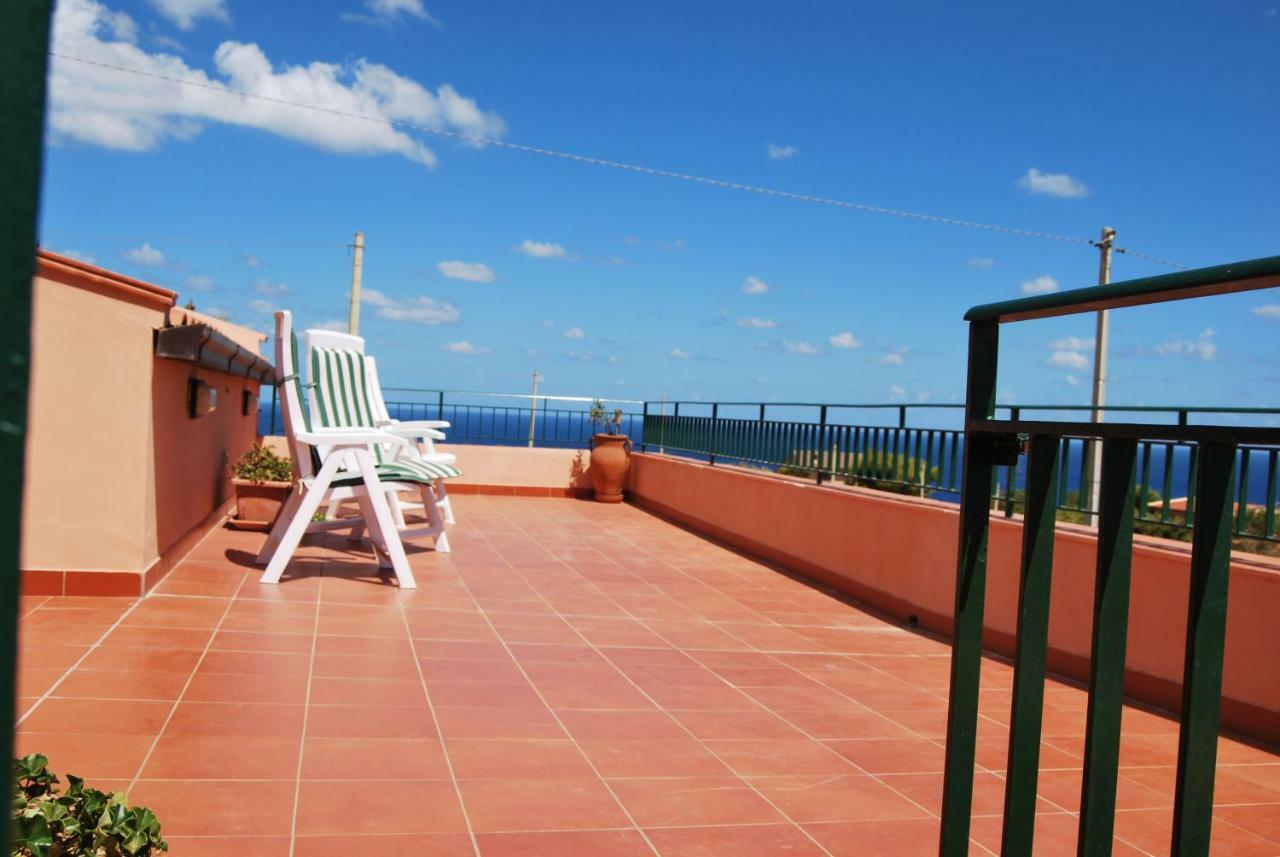 Casa Vacanze La Terrazza Sul Golfo カステッランマーレ・デル・ゴルフォ エクステリア 写真