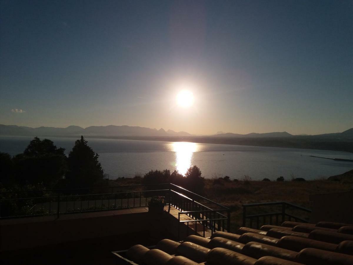 Casa Vacanze La Terrazza Sul Golfo カステッランマーレ・デル・ゴルフォ エクステリア 写真