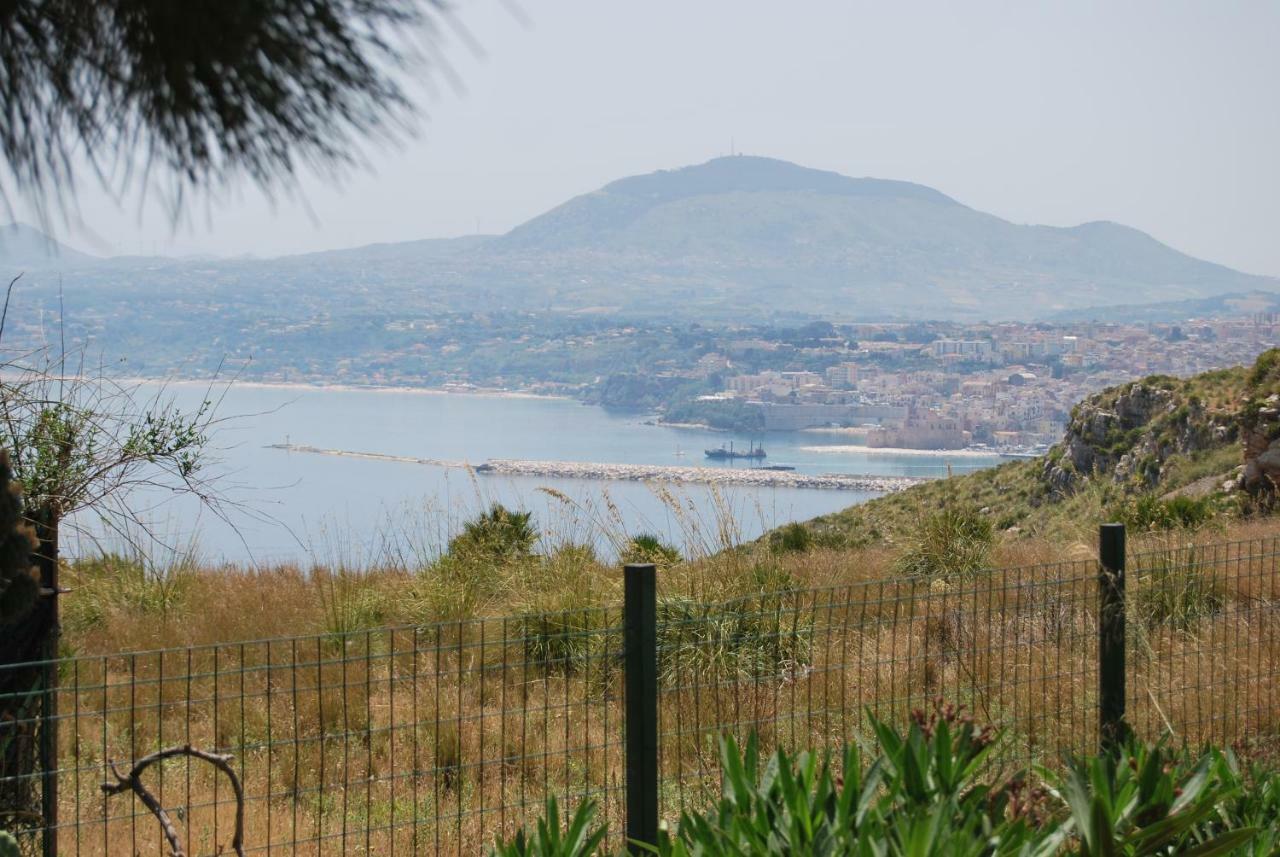 Casa Vacanze La Terrazza Sul Golfo カステッランマーレ・デル・ゴルフォ エクステリア 写真